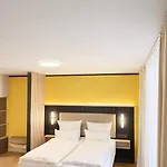 Hotel Beeliving 3*